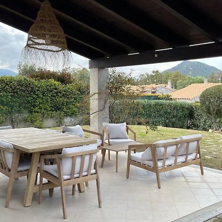 קסטיאדס Villa Bouganville Cala Sinzias מראה חיצוני תמונה