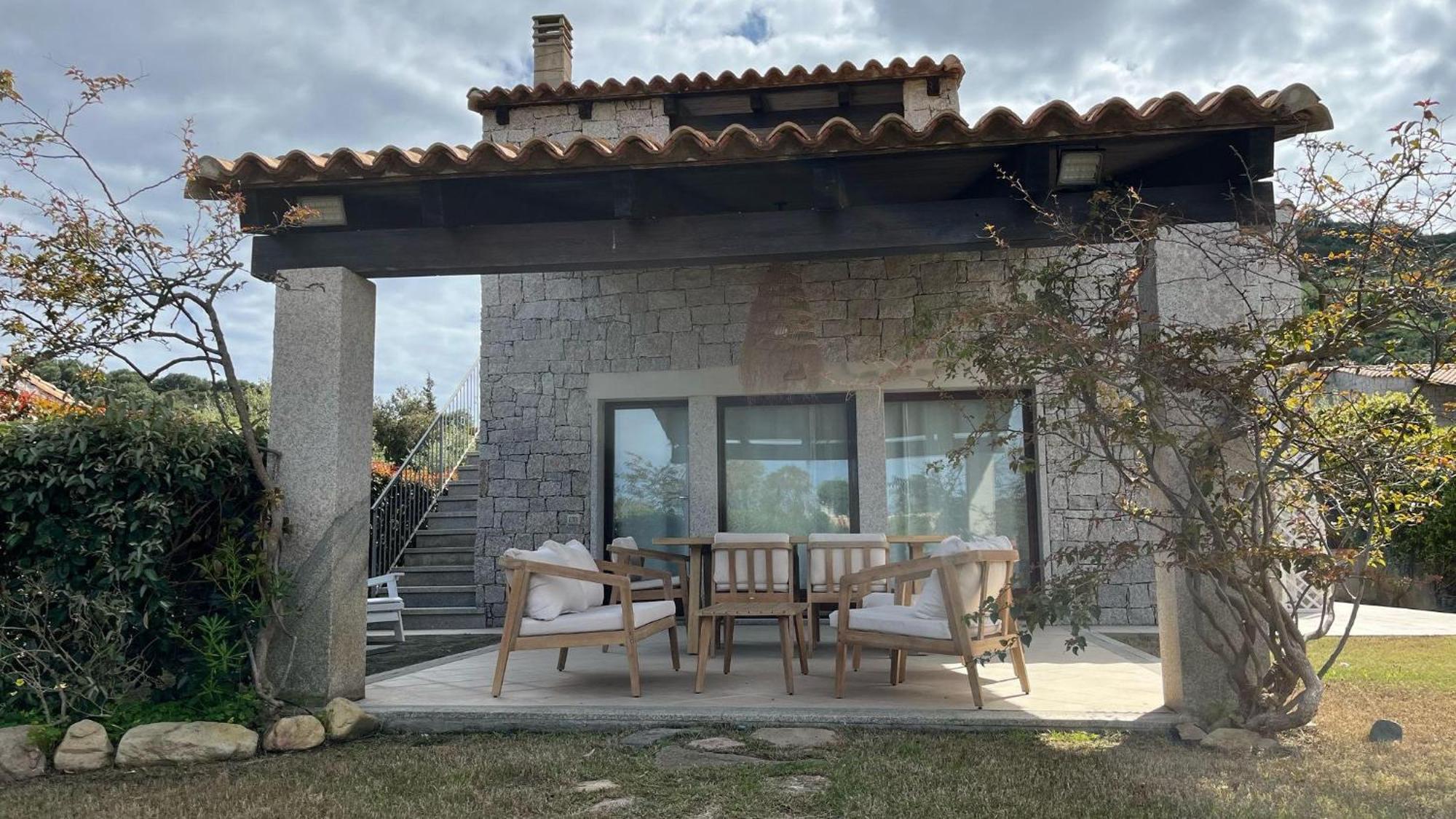 קסטיאדס Villa Bouganville Cala Sinzias מראה חיצוני תמונה